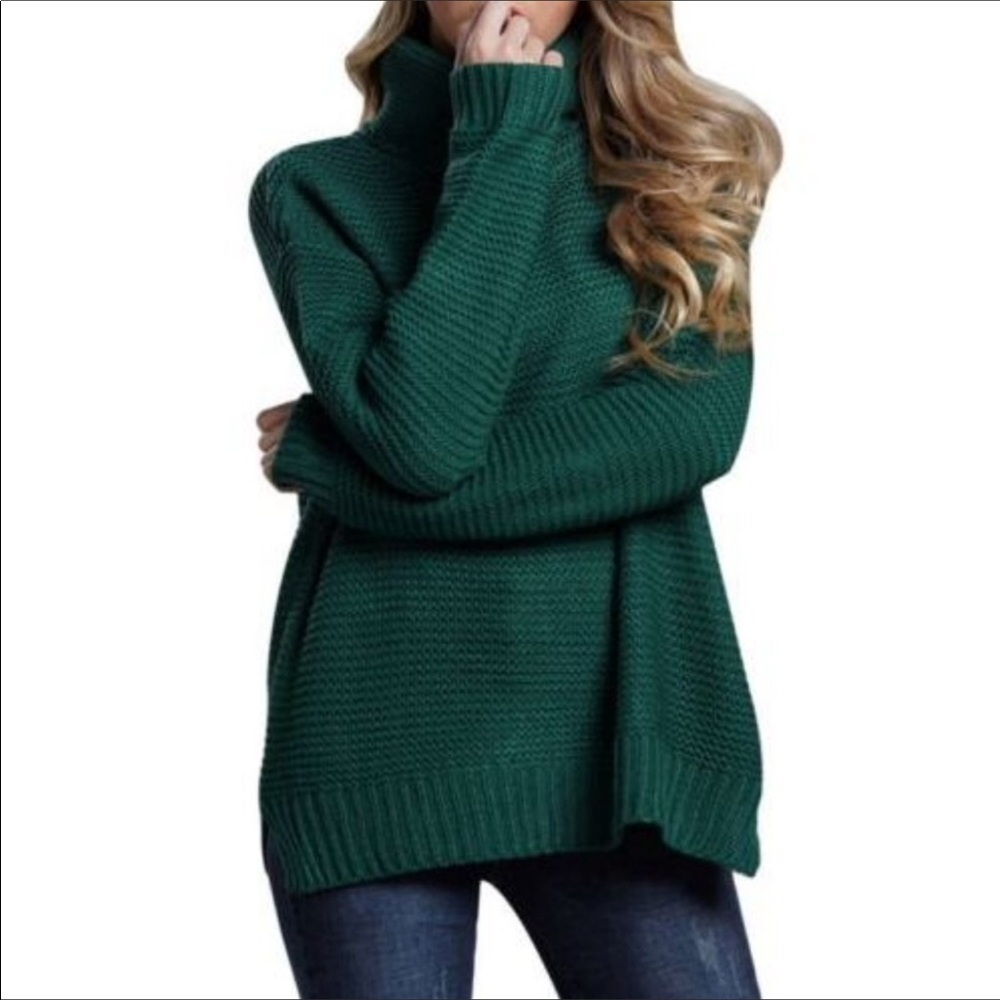 Beautiful turtleneck sweater with ribbing